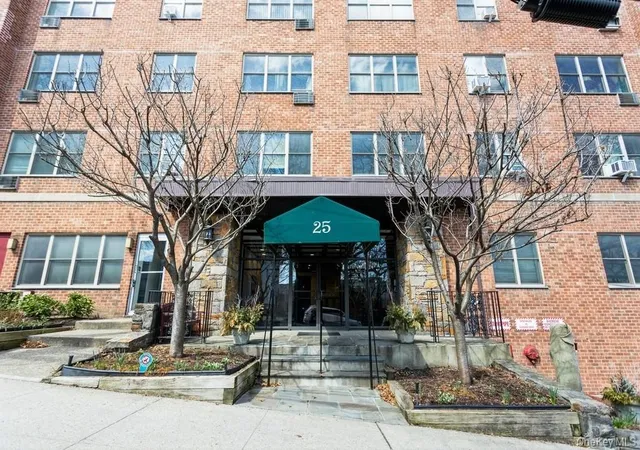 Photo 2 of Condo for sale at 25 Franklin Ave #2A, White Plains, NY 10601 | MLS# 1037003 | Listing updated on 2026-08-11