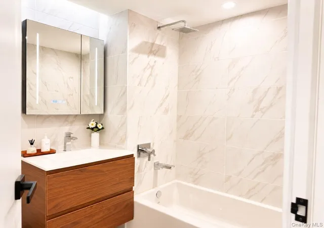 Photo 3 of Condo for sale at 144-49 Northern Blvd #722, New York, NY 11354 | MLS# 1037015 | Listing updated on 2026-10-21