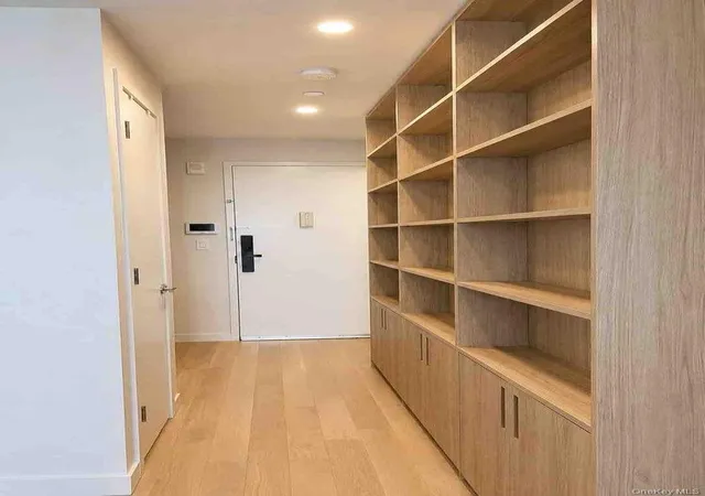 Photo 3 of Condo for sale at 131 02b 40th Road #4U, New York, NY 11354 | MLS# 1037021 | Listing updated on 2026-08-12