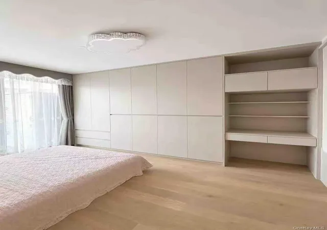 Photo 3 of Condo for sale at 131-02b 40th Road #4U, New York, NY 11354 | MLS# 1037021 | Listing updated on 2026-08-12