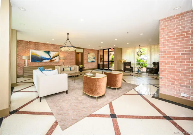 Photo 3 of Condo for sale at 20 Canterbury Rd #3A, North Hempstead, NY 11021 | MLS# 1037023 | Listing updated on 2026-09-22