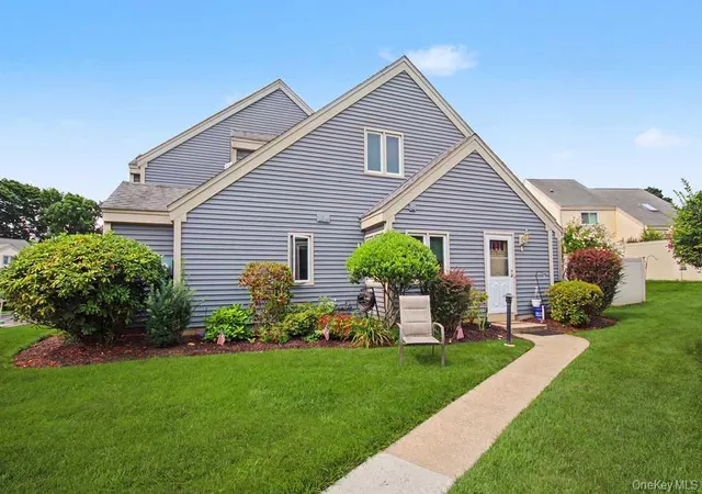 Photo 1 of Sale Pending at 137 Fields Ln, Peekskill, NY 10566 | MLS# 1037042 | Listing updated on 2026-09-17