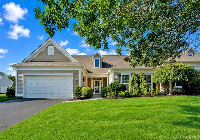 Condo for sale at 79 Samantha Cir, Southampton, NY 11977 | MLS# 1037089