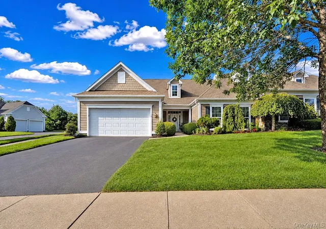 Photo 2 of Condo for sale at 79 Samantha Cir, Southampton, NY 11977 | MLS# 1037089 | Listing updated on 2026-10-08