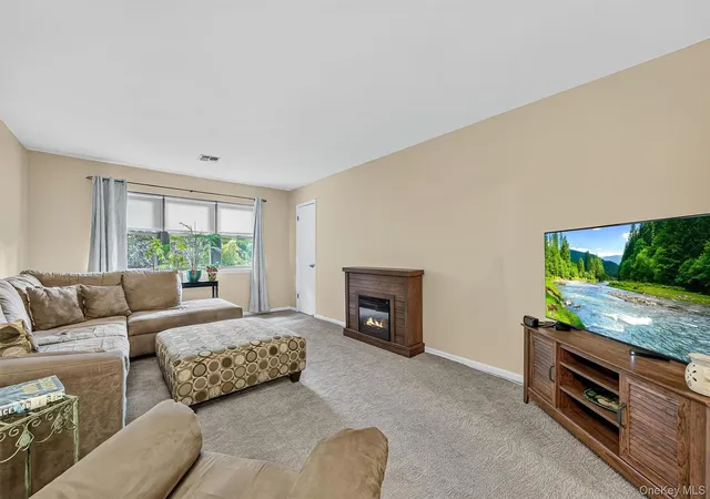 4th image of 38 Milford Ln, Ramapo, NY 10901 | MLS# 1037101