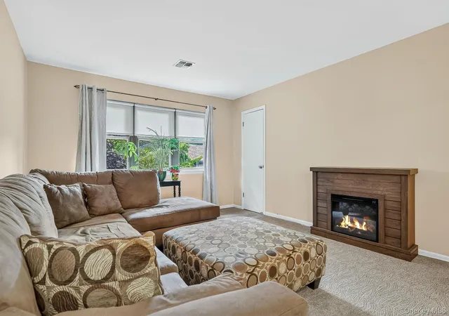 5th image of 38 Milford Ln, Ramapo, NY 10901 | MLS# 1037101