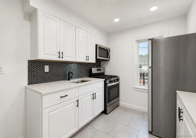 Photo 4 of Sale Pending at 9314 211th Street, New York, NY 11428 | MLS# 1037105 | Listing updated on 2026-09-25