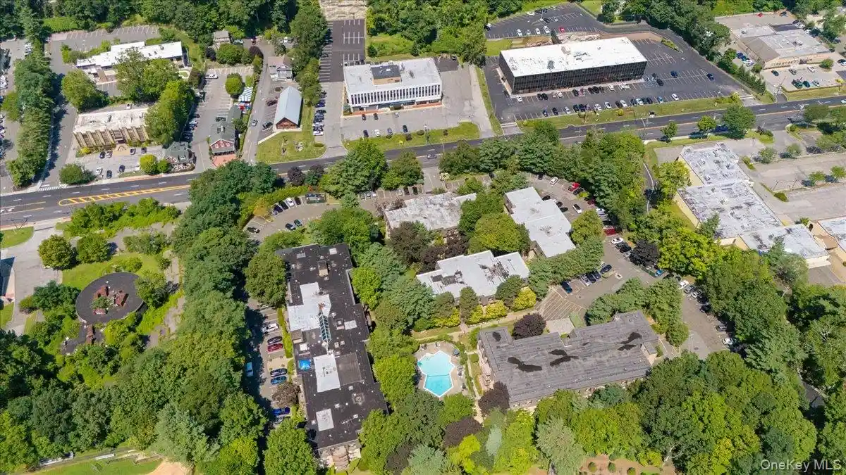 Listing Photo 44 - Condo for sale in 500 Central Park Ave located at 500 Central Park Ave, Scarsdale, NY 10583 - Unit #134