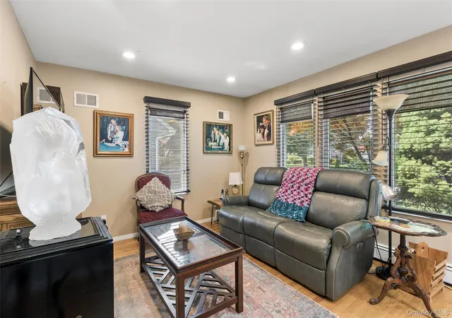 Photo 4 of Sale Pending at 22 Briarcliff Dr, Hempstead, NY 11566 | MLS# 1037127 | Listing updated on 2026-08-25