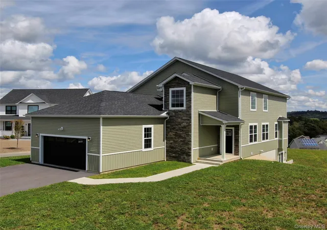 Photo 25 of Single family home for sale at 38 Dartmouth Dr, Poughkeepsie (town), NY 12603 | MLS# 1037142 | Listing updated on 2026-09-03