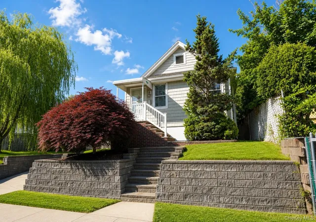Photo 34 of Manufactured home for sale at 11 Osborn Ave, New York, NY 10308 | MLS# 1037144 | Listing updated on 2026-08-12