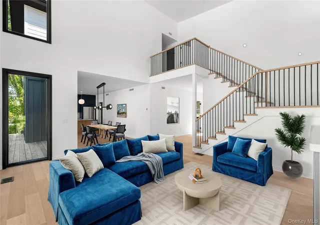 Photo 3 of Mansion for sale at 25 S Duncan Dr, East Hampton, NY 11954 | MLS# 1037158 | Listing updated on 2026-08-11