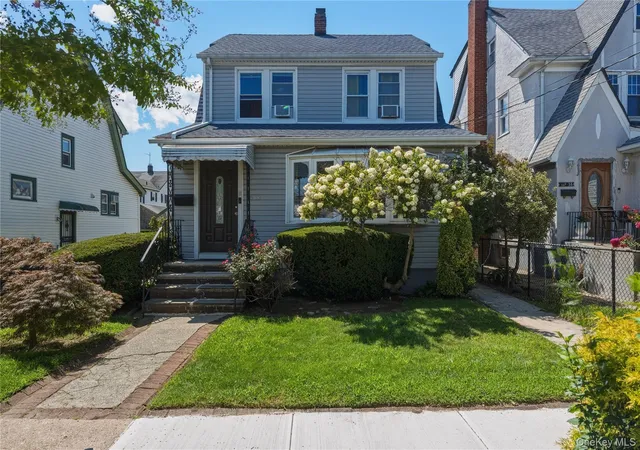 Photo 1 of Single family home for sale at 11932 195th Street, New York, NY 11412 | MLS# 1037166 | Listing updated on 2026-08-29