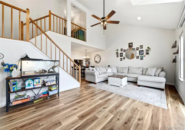 Photo 3 of Sale Pending at 21 Broadlawn Dr, Islip, NY 11722 | MLS# 1037168 | Listing updated on 2026-08-25