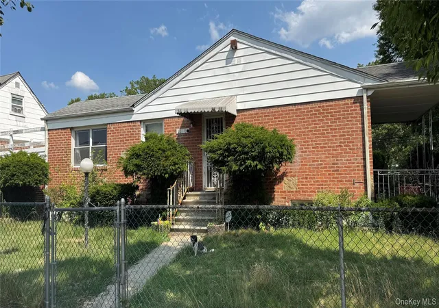 Photo 3 of Sale Pending at 12161 233rd Street, New York, NY 11422 | MLS# 1037191 | Listing updated on 2026-09-01