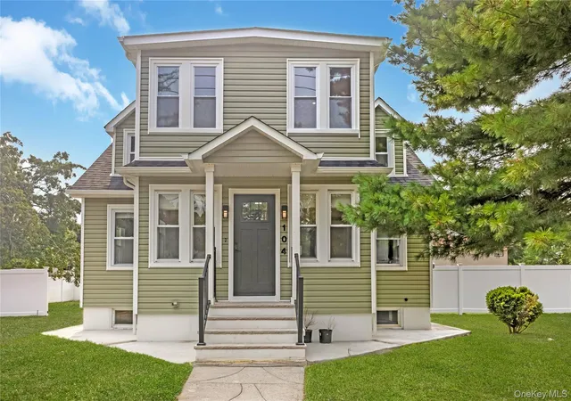 1st image of 104 N 18th St, Babylon, NY 11798 | MLS# 1037198