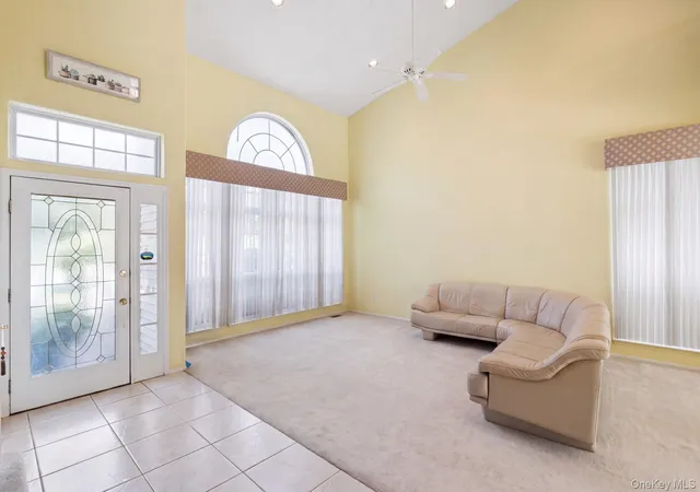 Photo 3 of Condo for sale at 160 Windwatch Dr, Islip, NY 11788 | MLS# 1037202 | Listing updated on 2026-10-08