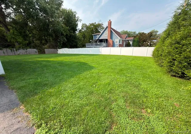 Photo 2 of Single family home for sale at 9 Babbitt Ct, Greenburgh, NY 10523 | MLS# 1037210 | Listing updated on 2026-08-12