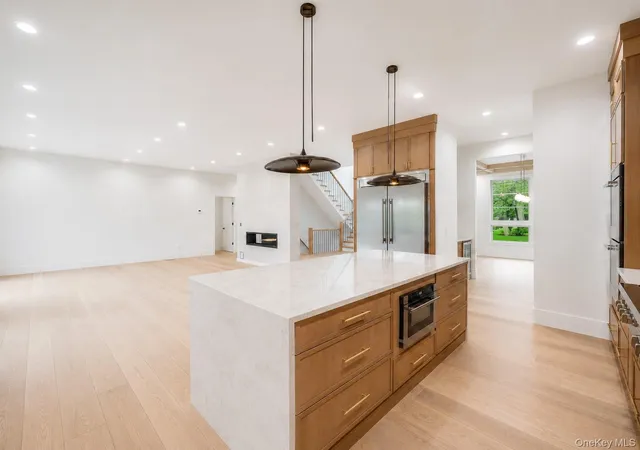 Photo 3 of Single family home for sale at 3635 Bunker Ave, Hempstead, NY 11793 | MLS# 1037225 | Listing updated on 2026-09-04