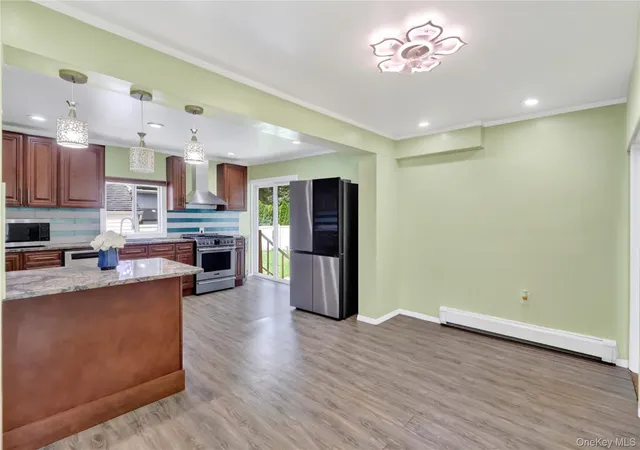 Photo 1 of Single family home for sale at 72 Peckham Ave, Islip, NY 11751 | MLS# 1037226 | Listing updated on 2026-09-29
