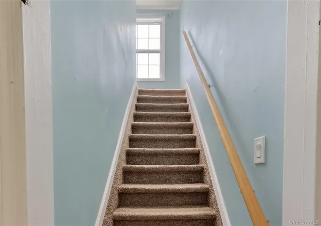 Photo 4 of Single family home for sale at 72 Peckham Ave, Islip, NY 11751 | MLS# 1037226 | Listing updated on 2026-09-29