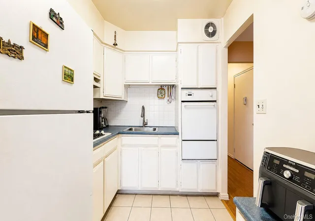 Photo 4 of House for sale at 30-34 71st Street, New York, NY 11370 | MLS# 1037233 | Listing updated on 2026-08-14