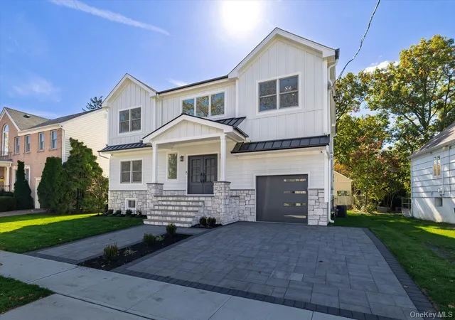 Photo 2 of Single family home for sale at 945 Carol Ave, Hempstead, NY 11598 | MLS# 1037239 | Listing updated on 2026-10-28