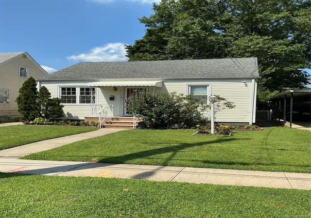 Photo 2 of Sale Pending at 11824 236th Street, New York, NY 11411 | MLS# 1037272 | Listing updated on 2026-09-19