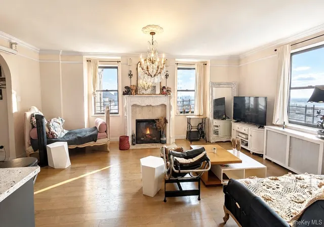 Condo for sale at 49 E 96th Street #16B, New York, NY 10128 | MLS# 1037282