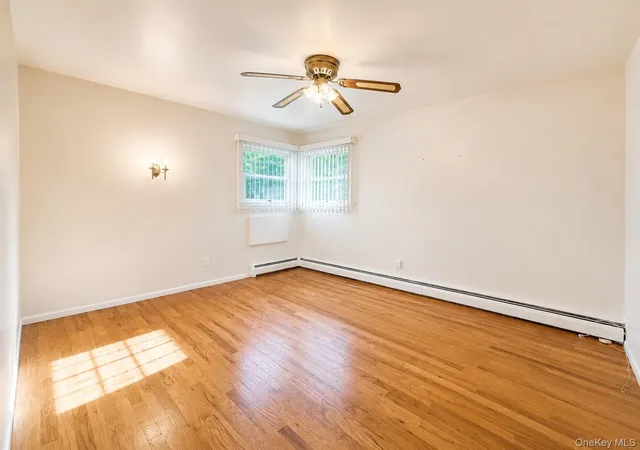 Photo 4 of Sale Pending at 4 Westwood Ave, Babylon, NY 11729 | MLS# 1037296 | Listing updated on 2026-09-01