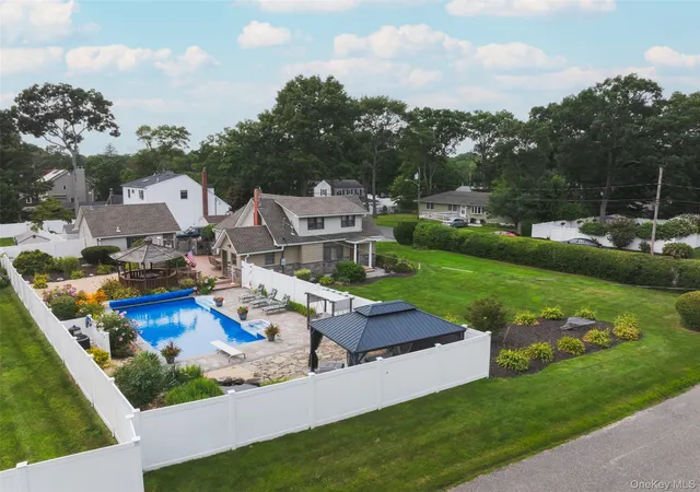 Photo 3 of Sale Pending at 70 Lake Promenade, Brookhaven, NY 11779 | MLS# 1037298 | Listing updated on 2026-08-27