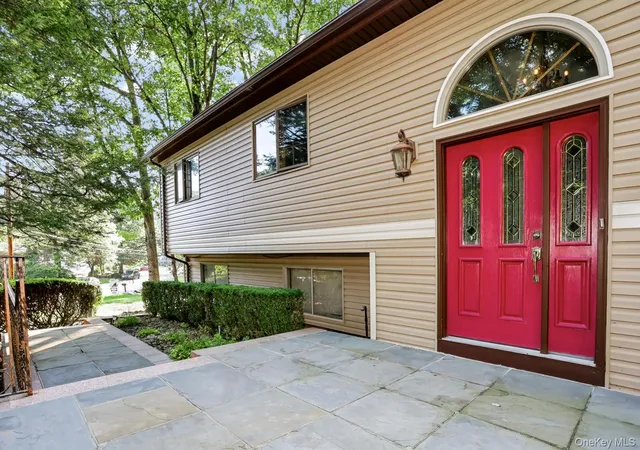 Photo 3 of Sale Pending at 15 Balmoral Dr, Ramapo, NY 10977 | MLS# 1037306 | Listing updated on 2026-09-19