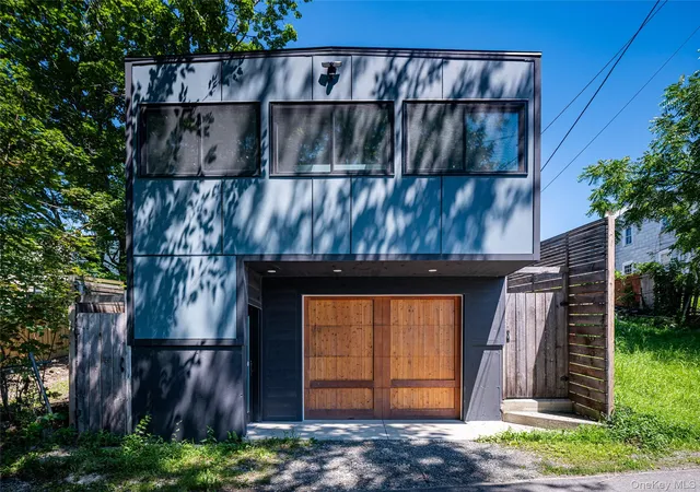 35th image of 315 State St, Hudson, NY 12534 | MLS# 1037322