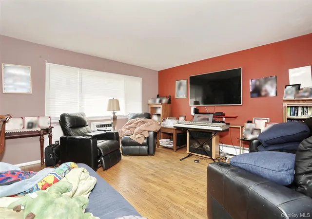 Photo 3 of Single family home for sale at 11 Phyllis Dr, Haverstraw, NY 10970 | MLS# 1037326 | Listing updated on 2026-08-19