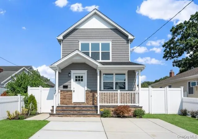 Photo 1 of Single family home for sale at 710 Franklin Ave, Oyster Bay, NY 11758 | MLS# 1037331 | Listing updated on 2026-10-09