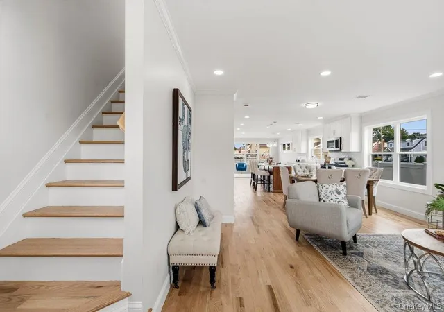 Photo 2 of Single family home for sale at 710 Franklin Ave, Oyster Bay, NY 11758 | MLS# 1037331 | Listing updated on 2026-10-09