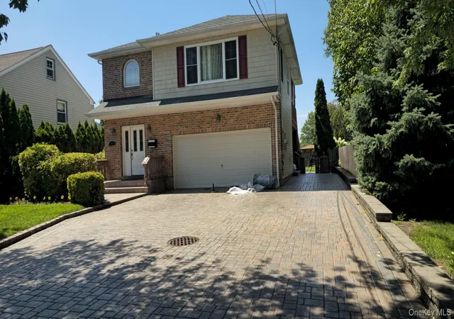 1st image of 34 Nassau Ave, Glen Cove, NY 11542 | MLS# 1037340