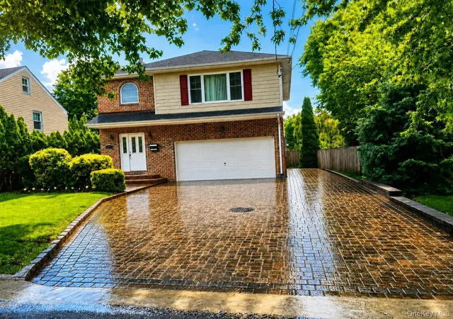 1st image of 34 Nassau Ave, Glen Cove, NY 11542 | MLS# 1037340