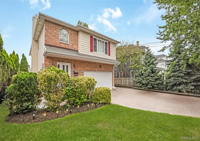 Listing Photo 4 - Condo for sale in building located at 34 Nassau Ave, Glen Cove, NY 11542