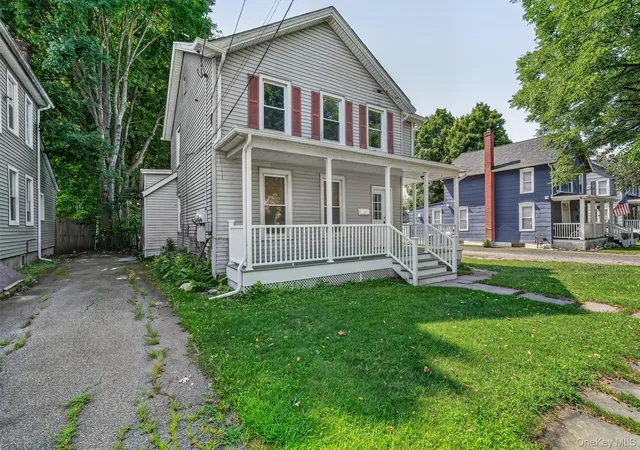 Listing Photo 4 - Condo for sale in building located at 27 Elizabeth St, Port Jervis, NY 12839