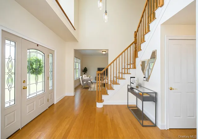 Photo 4 of Single family home for sale at 12 Nichris Ln, Hyde Park, NY 12580 | MLS# 1037356 | Listing updated on 2026-10-03