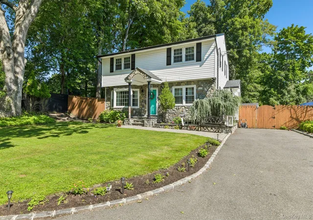 2nd image of 103 Harvard Ave, Smithtown, NY 11787 | MLS# 1037357