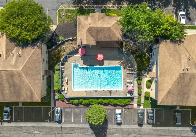 Photo 3 of Sale Pending at 13 Omni Parc Dr, Clarkstown, NY 10954 | MLS# 1037376 | Listing updated on 2026-10-08
