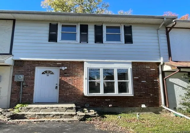 Single family home for sale at 21 Black Stallion Ct, Middletown, NY 10940 | MLS# 1037400