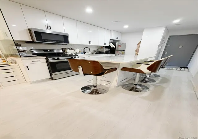 Photo 3 of Condo for sale at 14610 35th Avenue #2D, New York, NY 11354 | MLS# 1037401 | Listing updated on 2026-08-21