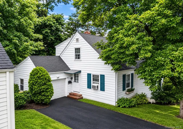 Photo 2 of Single family home for sale at 24 Maywood Ave, Rye Town, NY 10573 | MLS# 1037403 | Listing updated on 2026-09-18