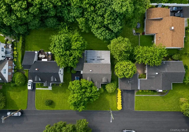 Photo 3 of Single family home for sale at 24 Maywood Ave, Rye Town, NY 10573 | MLS# 1037403 | Listing updated on 2026-09-30