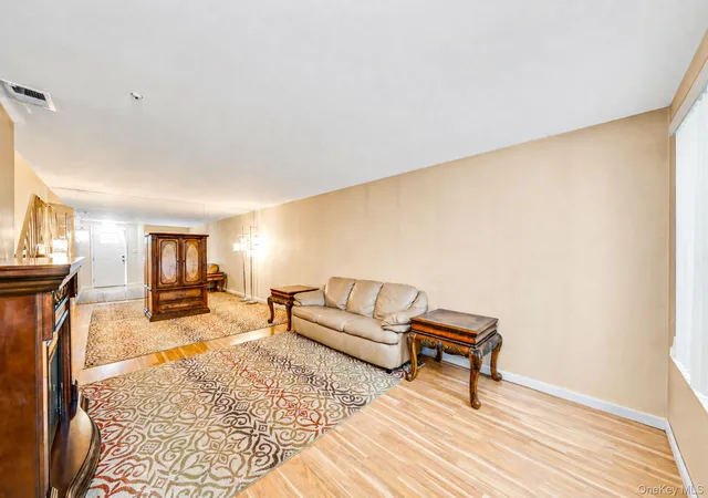 Listing Photo 5 - Condo for sale in building located at 401 Birchwood Rd, Brookhaven, NY 11763