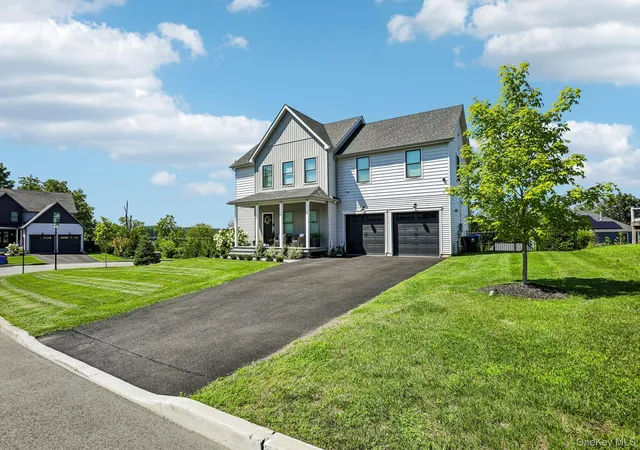3rd image of 21 Wildwood Dr, Newburgh (town), NY 12575 | MLS# 1037407