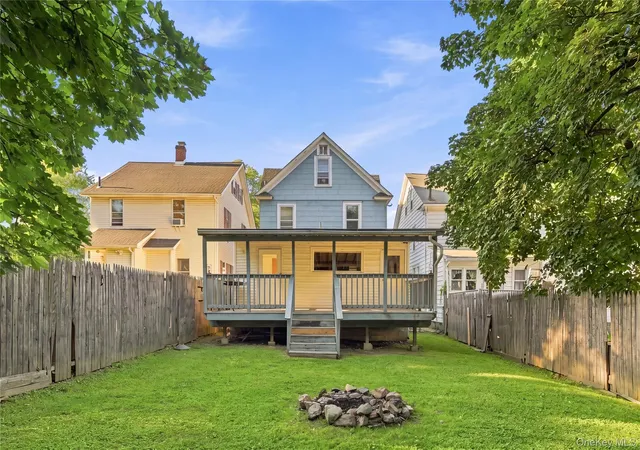 3rd image of 15 Maple St, Newburgh (city), NY 12550 | MLS# 1037424